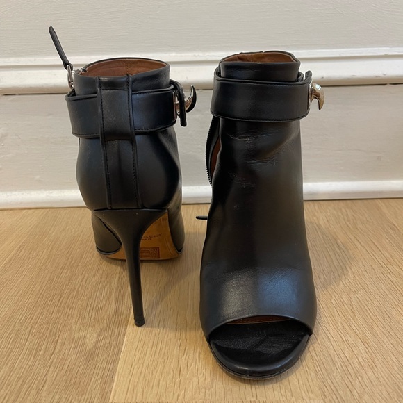 Givenchy Open Toe Shark Tooth Bootie - Picture 3 of 16